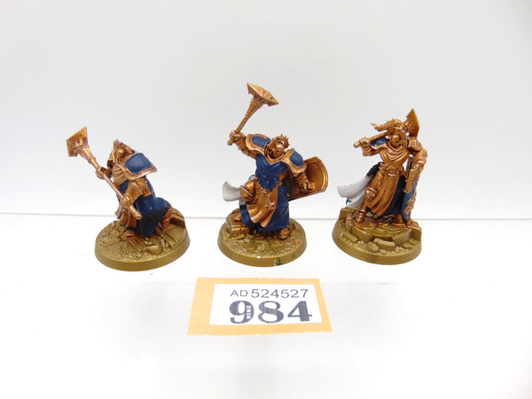 Sequitors