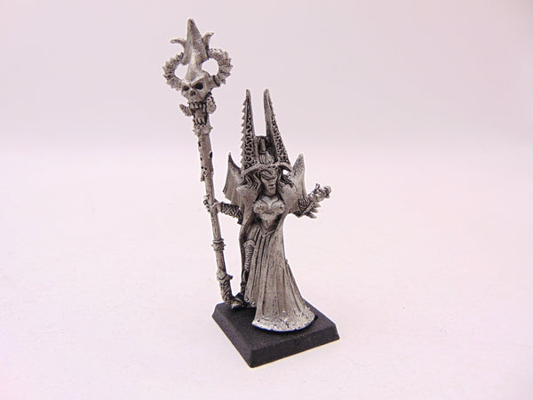 Dark Elf Sorceress