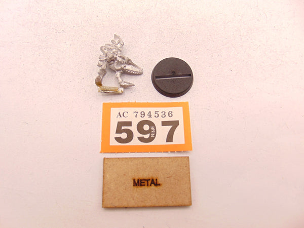 Space Elf Standard Bearer Menhe Worldsong