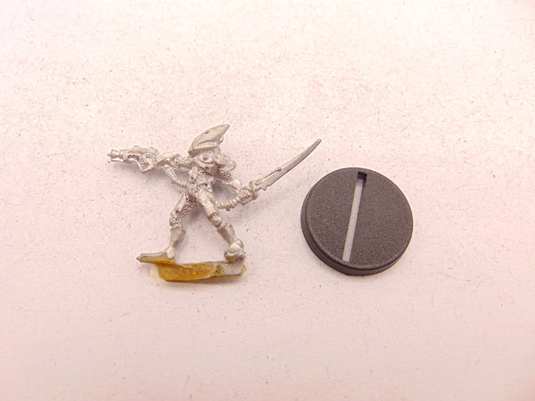 RT04 Space Elves Cmmr. Inghen Keentongue