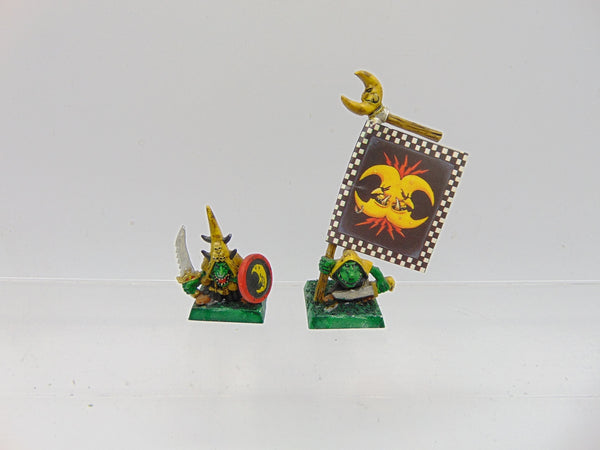 Night Goblin Champion and Banner