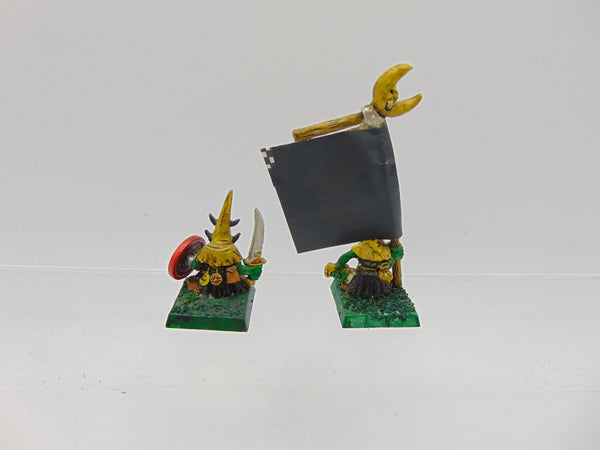 Night Goblin Champion and Banner