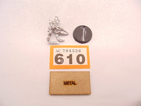 Space Elf Standard Bearer Menhe Worldsong