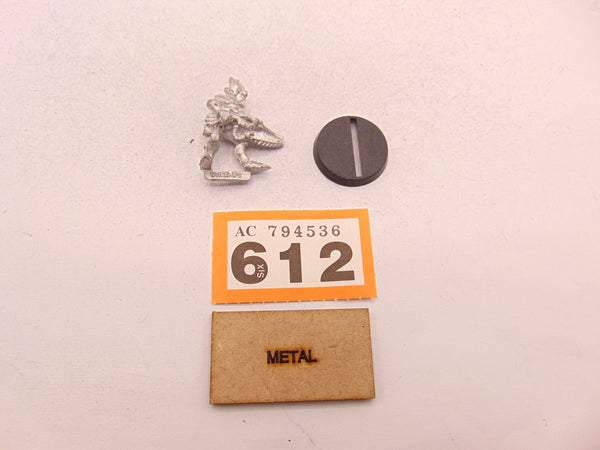 Space Elf Standard Bearer Menhe Worldsong