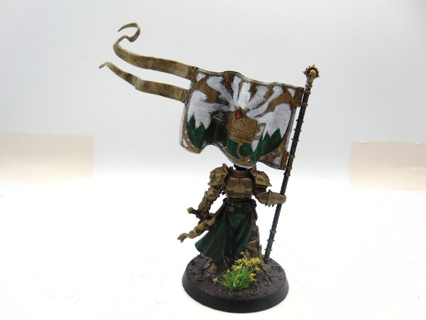 Knight Vexillor with Banner of Apotheosis