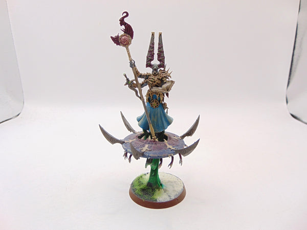 Gaunt Summoner on Disc of Tzeentch