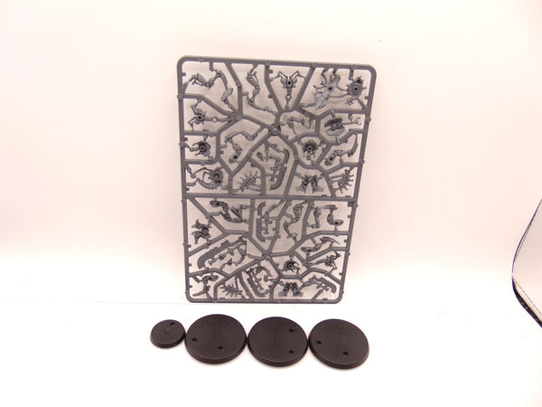 Skorpekh Destroyers with Canoptek Plasmacyte