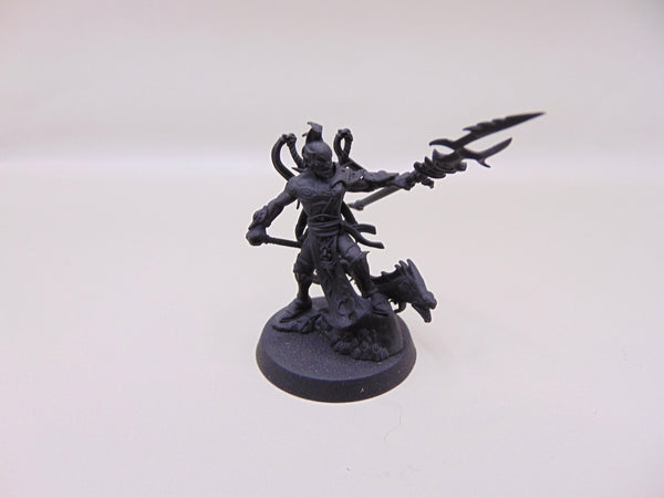 Akhelian Thrallmaster