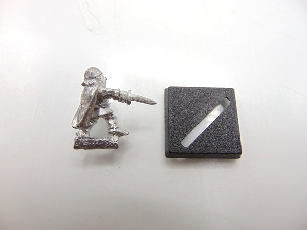 C11 Halfling Dery Podgebelly