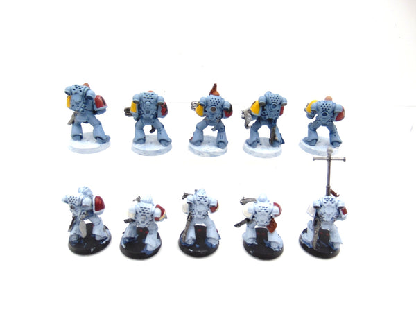 Grey Hunters