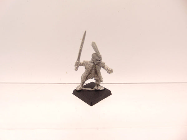 MM70 -Marauder Dark Elf Warrior