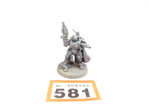 Primaris Captain in Phobos Armour