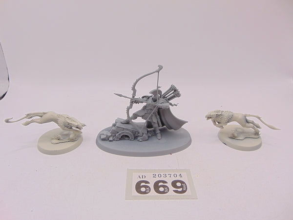 Knight Judicator with Gryph Hounds