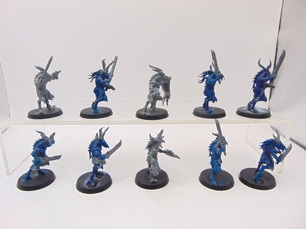 Tzaangor with Chainswords