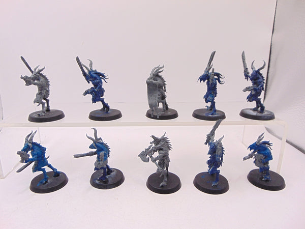 Tzaangor with Chainswords