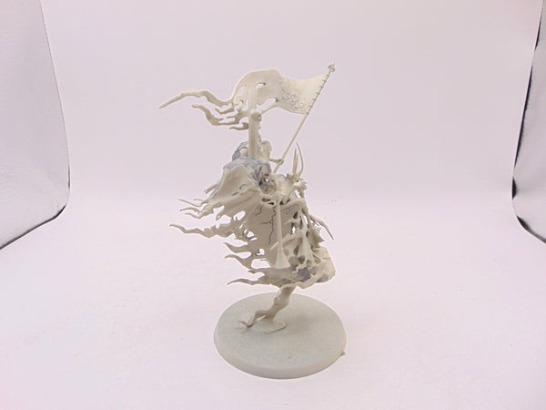 Kurdoss Valentian, The Craven King