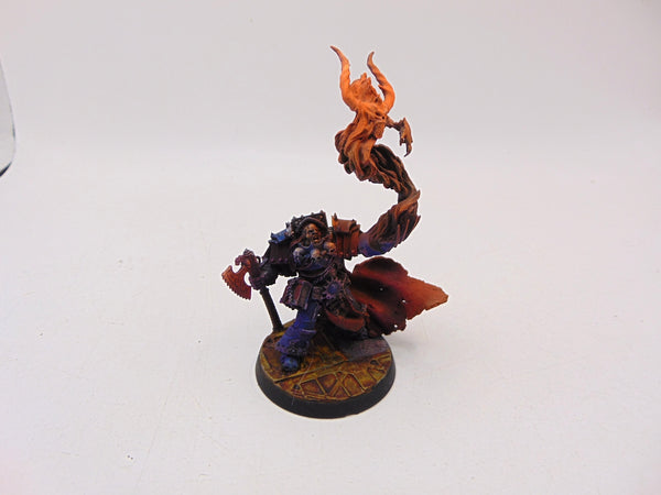 Traitor Librarian in Cataphractii Terminator Armour