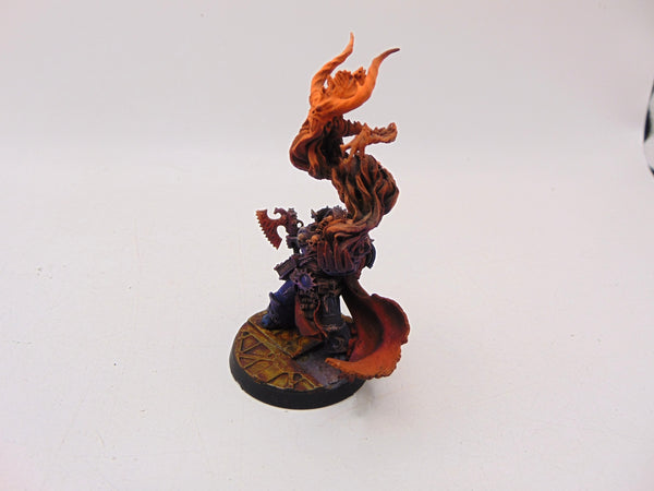 Traitor Librarian in Cataphractii Terminator Armour