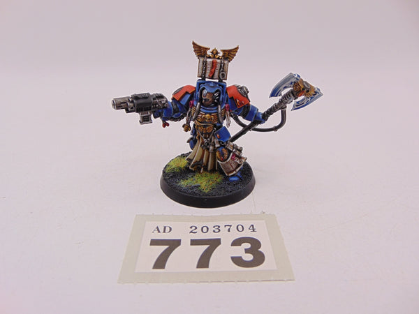 Librarian in Terminator Armour