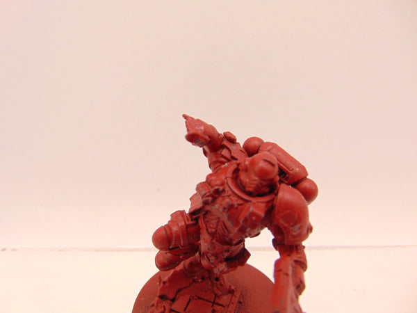 Primaris Lieutenant in Reiver Armour