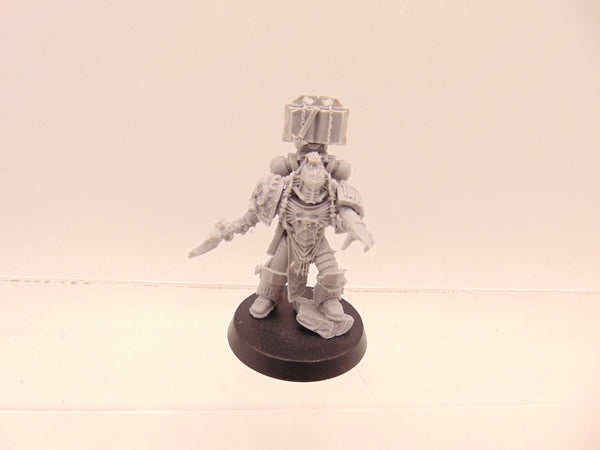 Severin Loth, Red Scorpions Chief Librarian