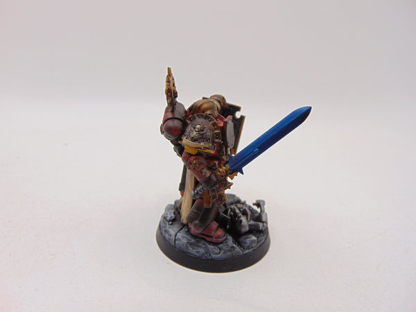 Primaris Captain with Relic Shield