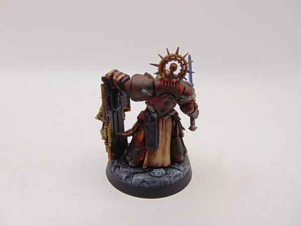 Primaris Captain with Relic Shield