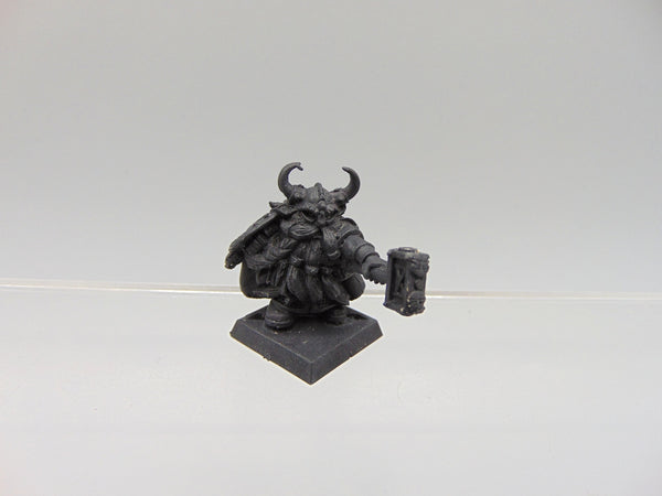 Dwarf Lord with Hammer