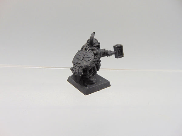 Dwarf Lord with Hammer