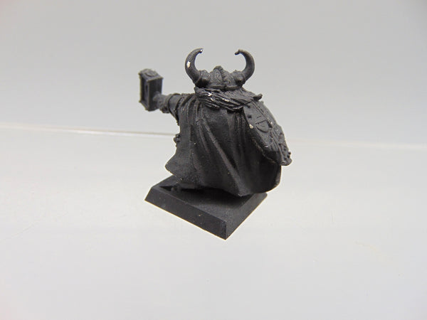 Dwarf Lord with Hammer