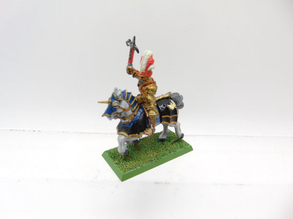 Heroic Knight with Warhammer