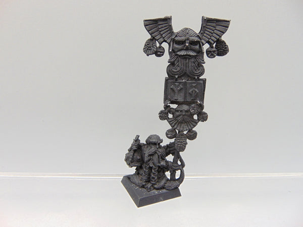 Ltd Ed Army Box Dwarf Army Standard Bearer