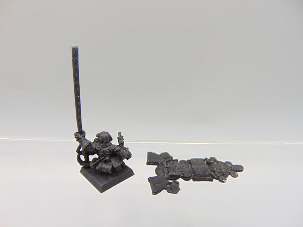 Ltd Ed Army Box Dwarf Army Standard Bearer