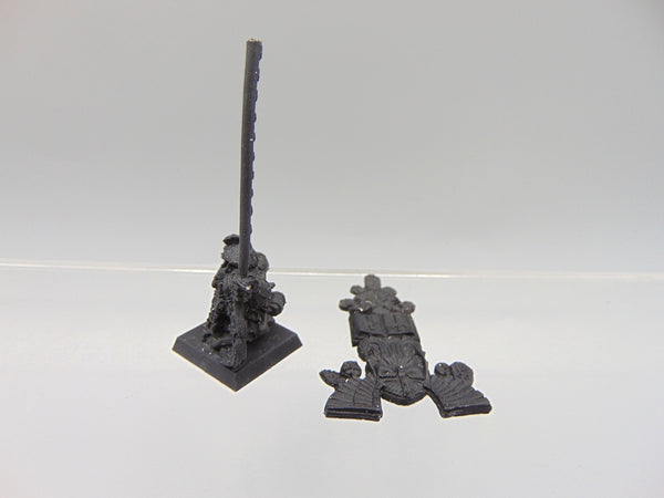 Ltd Ed Army Box Dwarf Army Standard Bearer