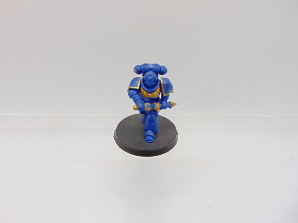 Primaris Lieutenant Calsius