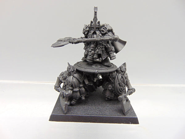 Dwarf Lord with Shieldbearers