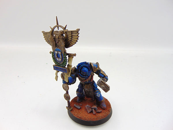 Ultramarines Standard Bearer in Terminator Armour Conversion