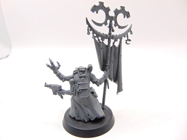 Acolyte Iconward