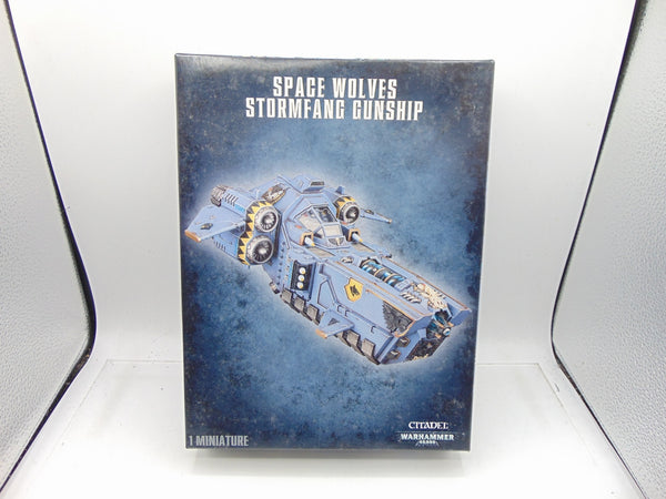 Stormfang Gunship / Stormwolf