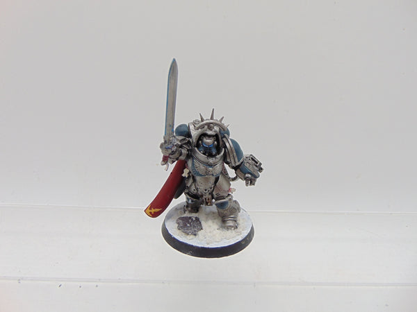 Primaris Captain in Gravis Armour