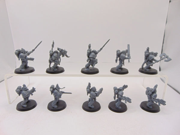 Grey Hunters