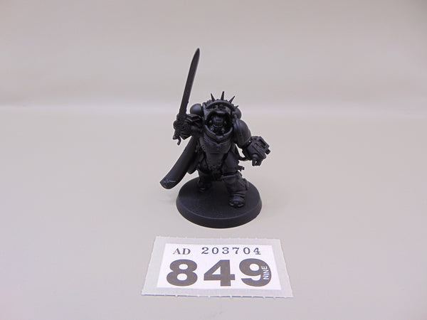 Primaris Captain in Gravis Armour