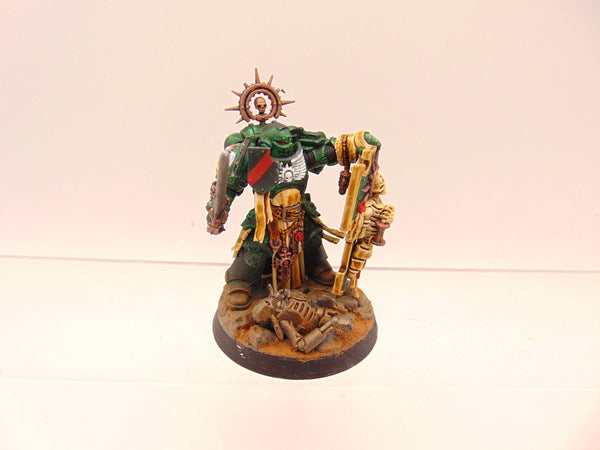 Primaris Captain with Relic Shield