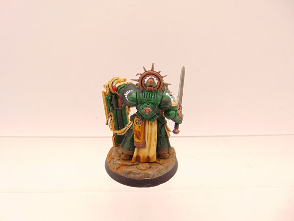 Primaris Captain with Relic Shield