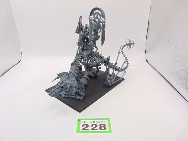 Tomb King on Necrolith Bone Dragon