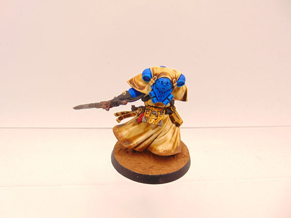Primaris Librarian in Phobos Armour