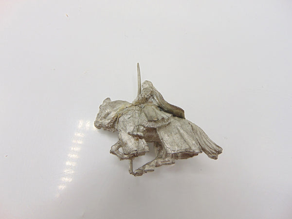 Aragorn King Elessar Black Gate Mounted