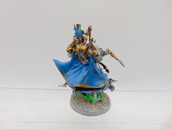 Exalted Sorcerer on Disc of Tzeentch