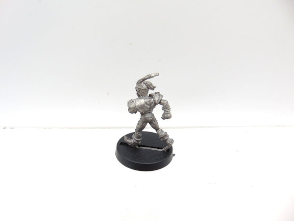 Dark Elf Kicker