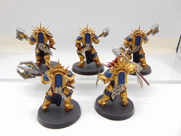 Retributors